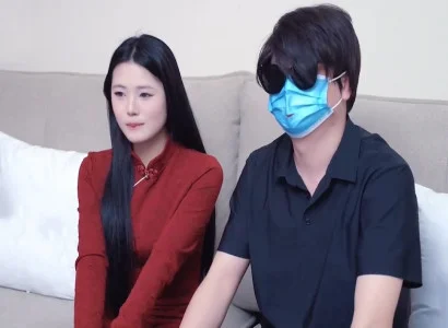 Một người bí mật pha thuốc kích dục vào nước cho em đồng nghiệp uống