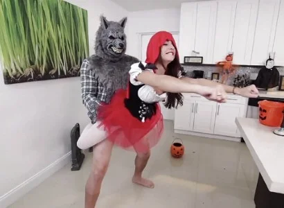 Cô bé chịch nhau say đắm